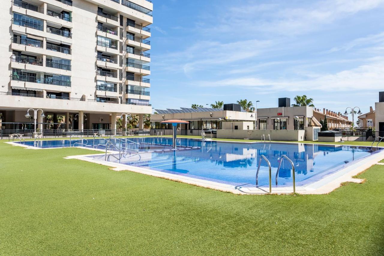 Valencia Doble A Deluxe Apartment Luaran gambar