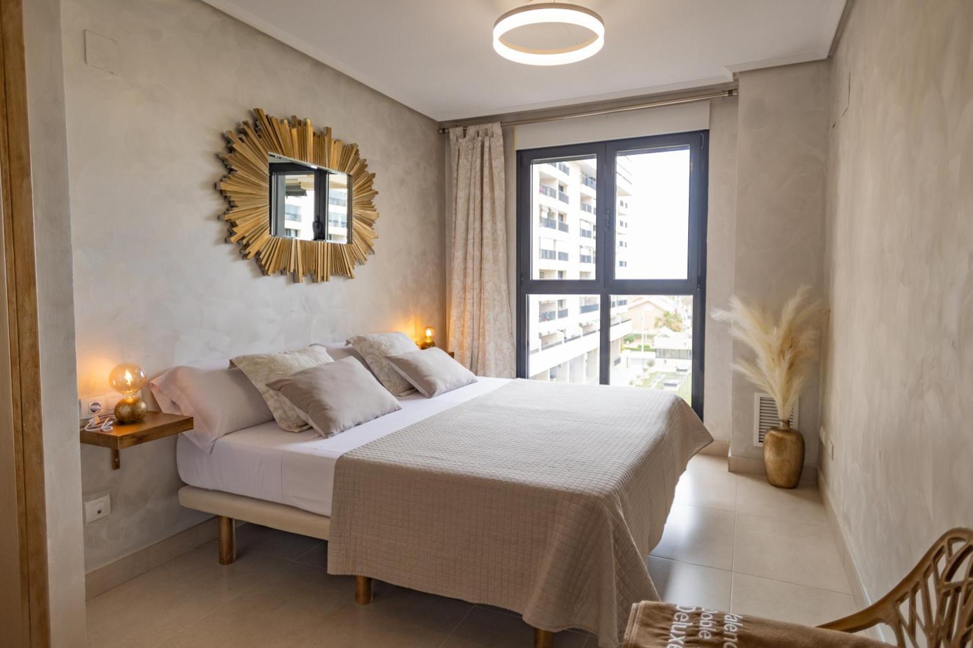 Valencia Doble A Deluxe Apartment Luaran gambar