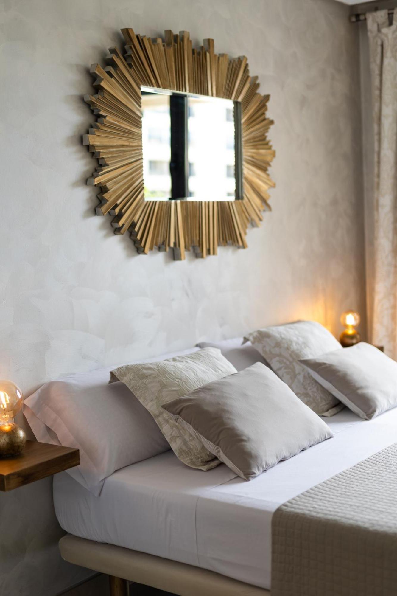 Valencia Doble A Deluxe Apartment Luaran gambar